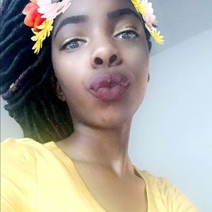 Meet your Posher, Ayrialle